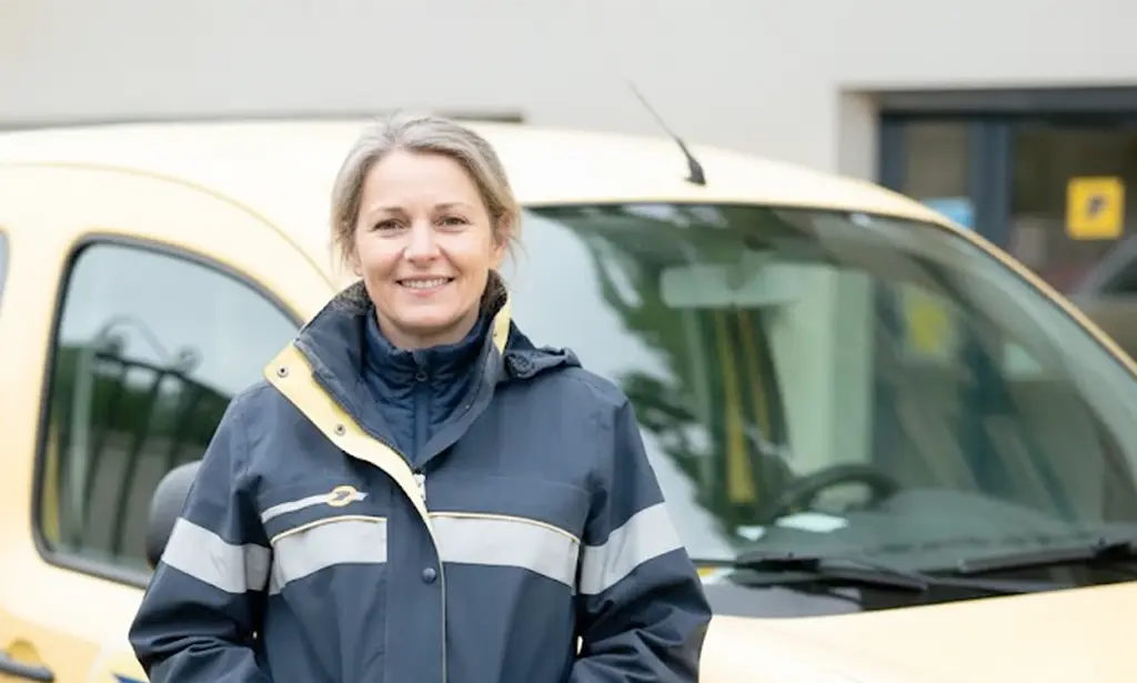 13 Catherine Laposte